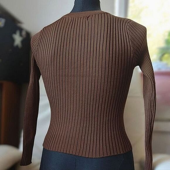 Pecan brown fitted rib knit v-neck long sleeve cardigan XXS - Picture 2 of 14